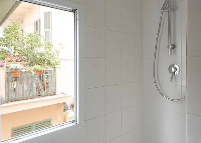 Bordiland 7 * Bordighera